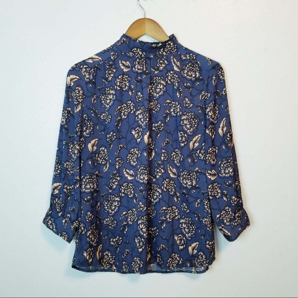 Lovely Blue Banana Republic Blouse
